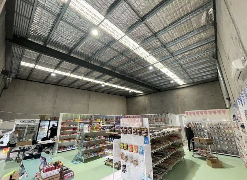 For Sale Hoppers Crossing Showroom Industrial Property